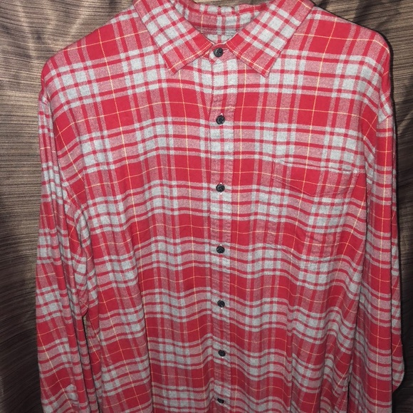 Other - Amazon Essentials Men’s Button Down Shirt